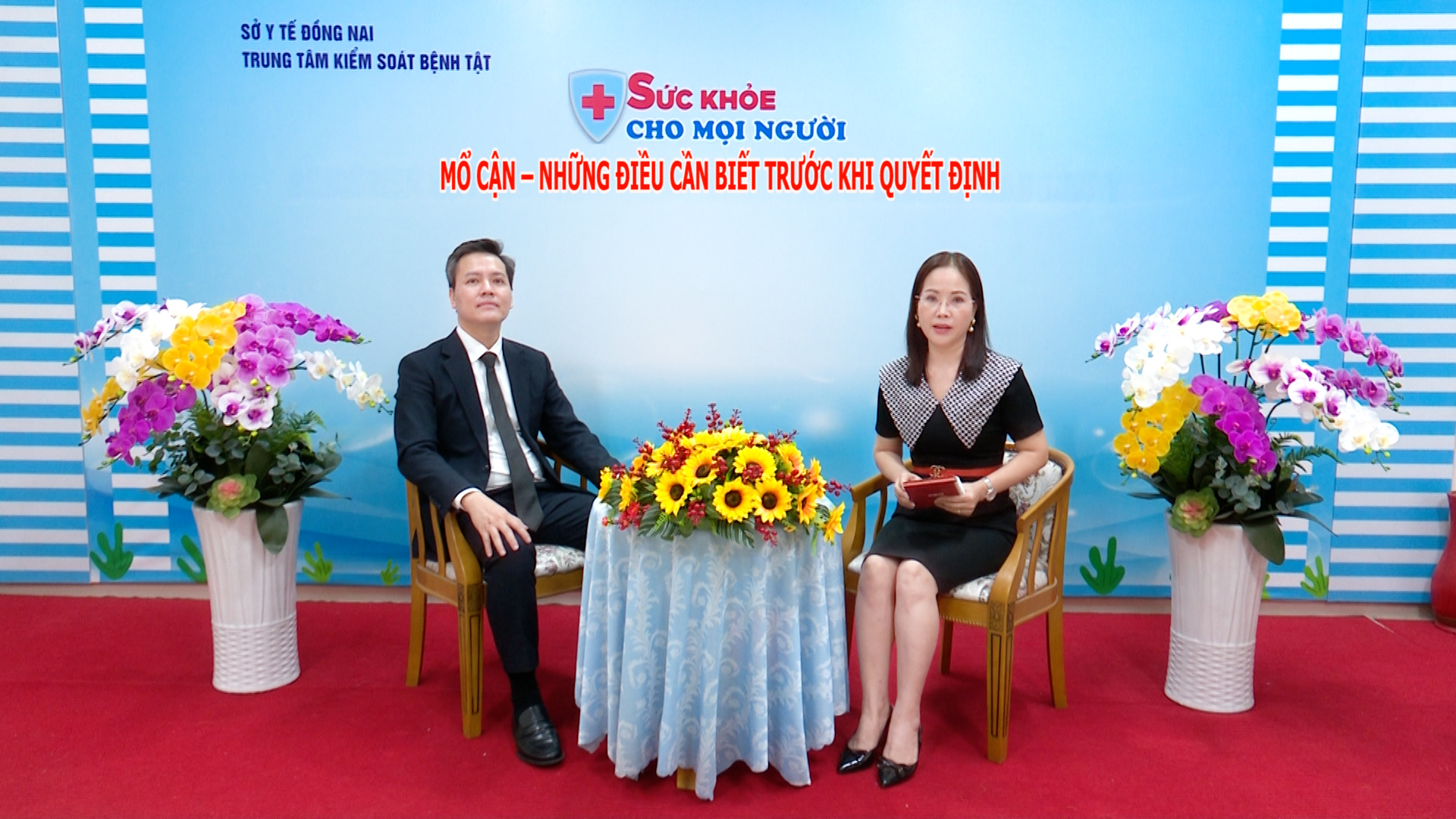 [Video] Tọa đàm: Mổ cận – những điều cần biết trước khi quyết định