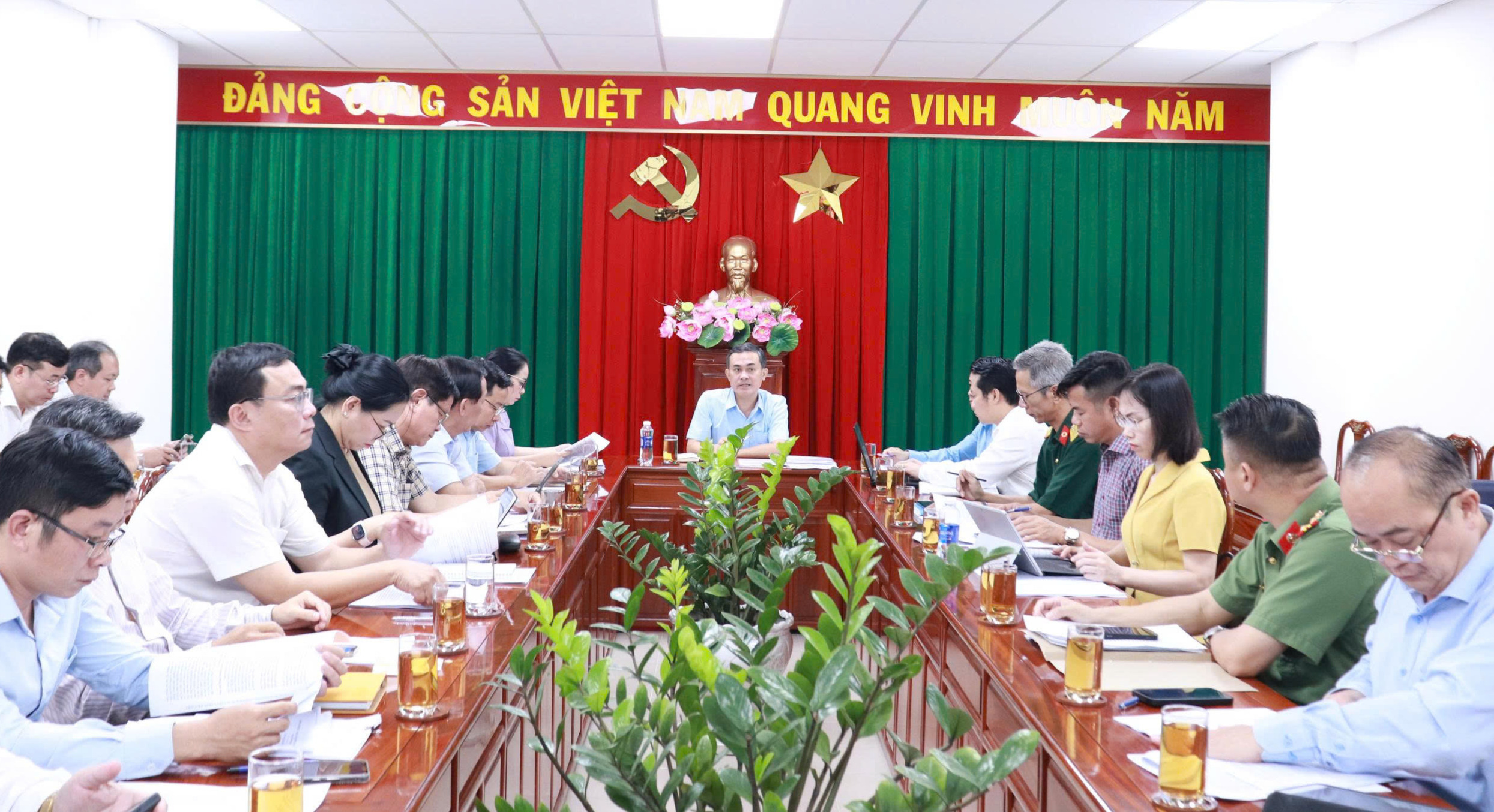 UBND TP. Đồng Nai làm việc với Sở Y tế về khám sức khỏe toàn dân và chuyển đổi số y tế