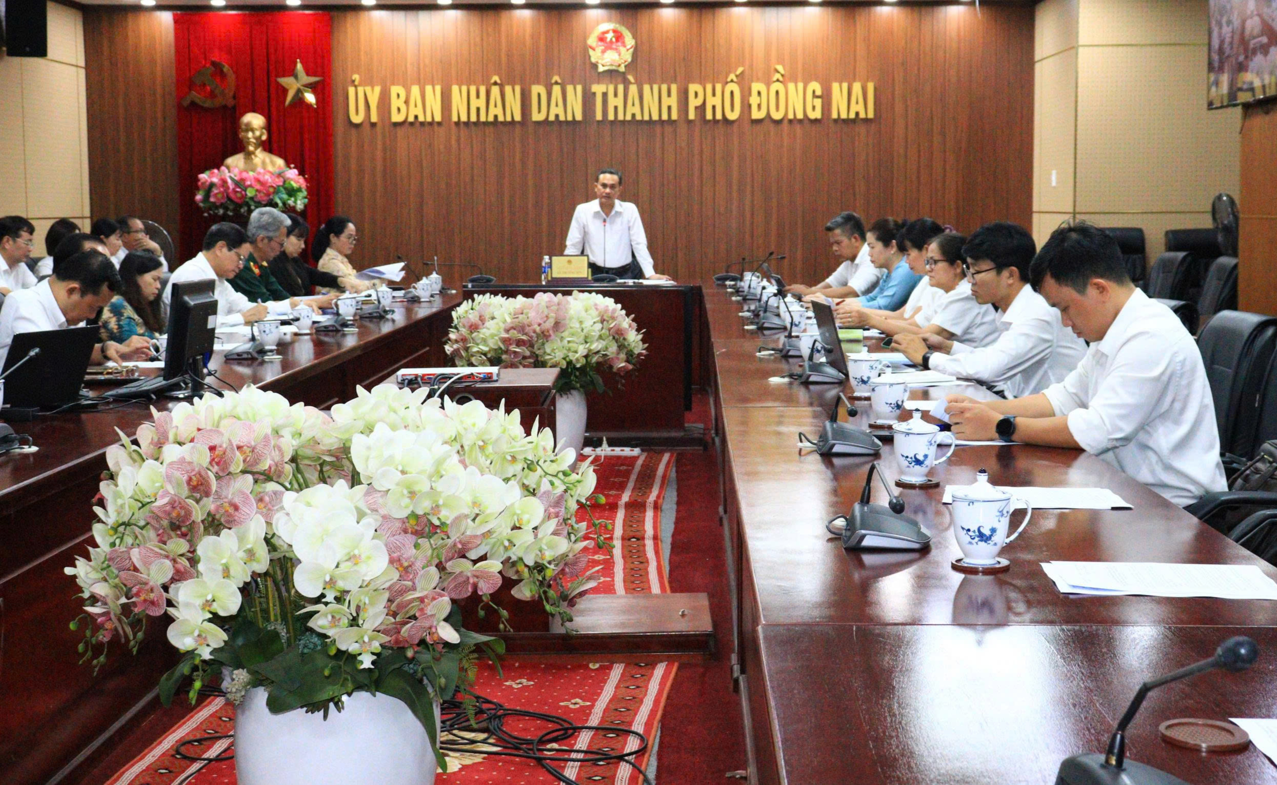 Đồng Nai tháo gỡ khó khăn sau chuyển giao trạm y tế, chuẩn bị khám sức khỏe toàn dân
