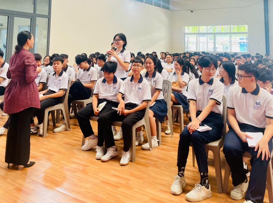 Trang bị kiến thức sức khỏe sinh sản cho trẻ em gái tuổi vị thành niên